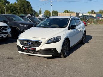 Volvo V40 Cross Country 2.0 T5 Lux Nav Hatchback 5dr Petrol Auto AWD Euro 6 (s/s) (245 p