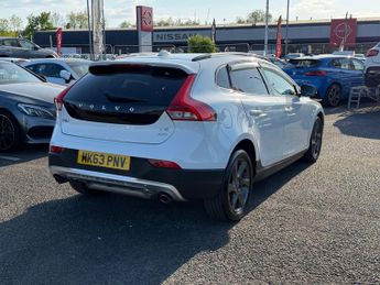 Volvo V40 Cross Country 2.0 T5 Lux Nav Hatchback 5dr Petrol Auto AWD Euro 6 (s/s) (245 p