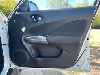 Nissan Juke 1.6 Acenta Premium Euro 5 5dr