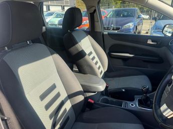 Ford Focus 1.6 TDCi DPF Zetec 5dr