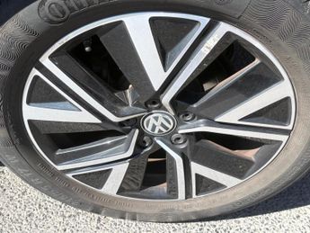 Volkswagen Touran 1.5 TSI EVO SEL DSG Euro 6 (s/s) 5dr