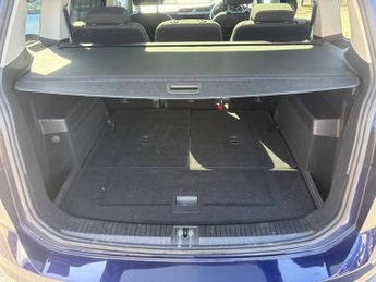 Volkswagen Touran 1.5 TSI EVO SEL DSG Euro 6 (s/s) 5dr