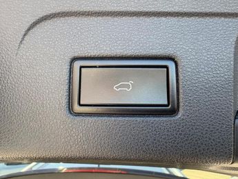 Volkswagen Touran 1.5 TSI EVO SEL DSG Euro 6 (s/s) 5dr