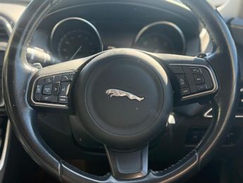 Jaguar XE 2.0d Prestige Auto Euro 6 (s/s) 4dr