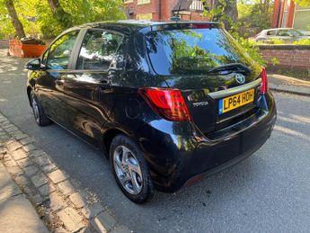 Toyota Yaris 1.5 VVT-h Excel E-CVT Euro 6 5dr (15in Alloy)