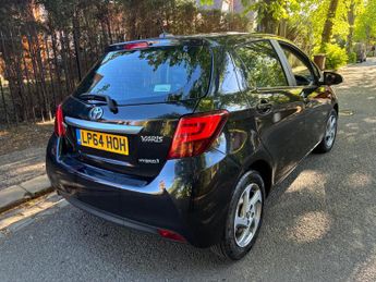 Toyota Yaris 1.5 VVT-h Excel E-CVT Euro 6 5dr (15in Alloy)