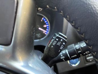 Toyota Yaris 1.5 VVT-h Excel E-CVT Euro 6 5dr (15in Alloy)