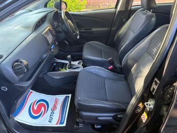 Toyota Yaris 1.5 VVT-h Excel E-CVT Euro 6 5dr (15in Alloy)