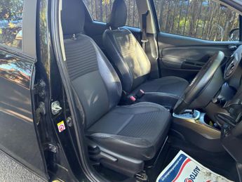 Toyota Yaris 1.5 VVT-h Excel E-CVT Euro 6 5dr (15in Alloy)