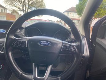 Ford Focus 1.0T EcoBoost Titanium Euro 6 (s/s) 5dr