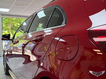 Mercedes-Benz A Class 1.6 A180 AMG Line (Premium Plus) 7G-DCT Euro 6 (s/s) 5dr