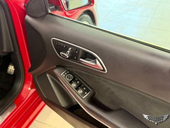 Mercedes-Benz A Class 1.6 A180 AMG Line (Premium Plus) 7G-DCT Euro 6 (s/s) 5dr