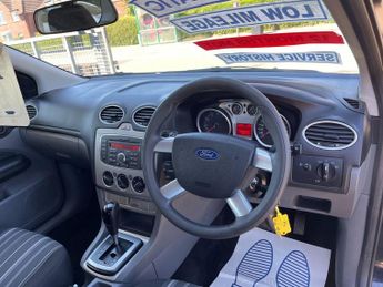 Ford Focus 1.6 Style 5dr