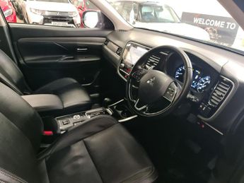 Mitsubishi Outlander 2.0 MIVEC Exceed CVT 4WD Euro 6 (s/s) 5dr