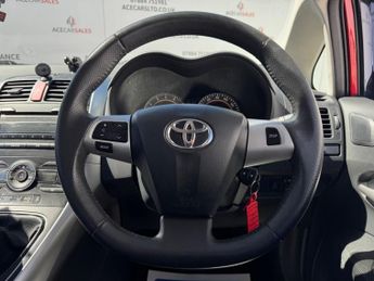 Toyota Auris 1.33 Dual VVT-i TR Euro 4 (s/s) 5dr