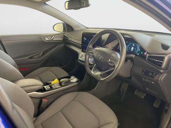 Hyundai IONIQ 38.3kWh Premium Hatchback 5dr Electric Auto (136 ps)