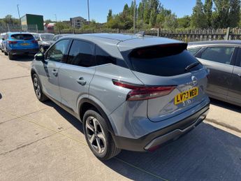 Nissan Qashqai 1.3 DIG-T MHEV N-Connecta XTRON Euro 6 (s/s) 5dr