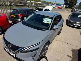 Nissan Qashqai 1.3 DIG-T MHEV N-Connecta XTRON Euro 6 (s/s) 5dr