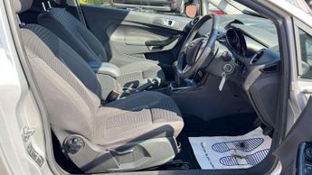 Ford Fiesta 1.0T EcoBoost Zetec Euro 5 (s/s) 3dr