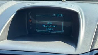 Ford Fiesta 1.0T EcoBoost Zetec Euro 5 (s/s) 3dr