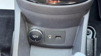 Ford Fiesta 1.0T EcoBoost Zetec Euro 5 (s/s) 3dr