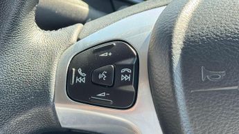 Ford Fiesta 1.0T EcoBoost Zetec Euro 5 (s/s) 3dr