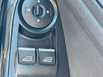 Ford Fiesta 1.0T EcoBoost Zetec Euro 5 (s/s) 3dr
