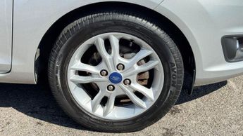 Ford Fiesta 1.0T EcoBoost Zetec Euro 5 (s/s) 3dr