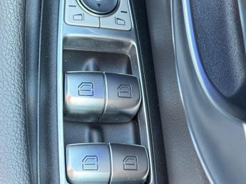 Mercedes-Benz E Class 2.0 E200 AMG Line Saloon 4dr Petrol G-Tronic+ Euro 6 (s/s) (184 