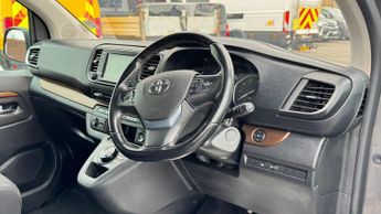 Toyota PROACE Verso 2.0D Family Medium MPV Auto MWB Euro 6 (s/s) 5dr (8 Seat)