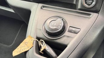 Toyota PROACE Verso 2.0D Family Medium MPV Auto MWB Euro 6 (s/s) 5dr (8 Seat)