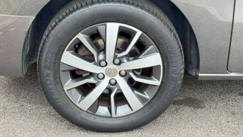 Toyota PROACE Verso 2.0D Family Medium MPV Auto MWB Euro 6 (s/s) 5dr (8 Seat)