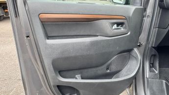 Toyota PROACE Verso 2.0D Family Medium MPV Auto MWB Euro 6 (s/s) 5dr (8 Seat)