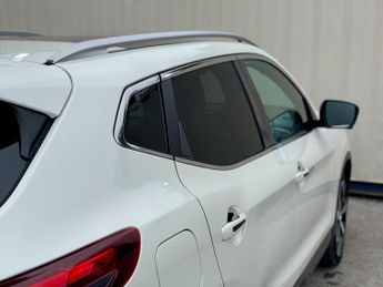 Nissan Qashqai 1.6 dCi Tekna+ XTRON Euro 6 (s/s) 5dr