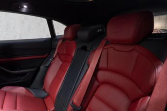 Porsche Taycan Performance Plus 93.4kWh Sport Turismo Auto RWD 5dr (11kW Charge