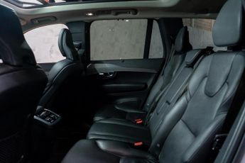 Volvo XC90 2.0 B5 MHEV Plus Auto 4WD Euro 6 (s/s) 5dr