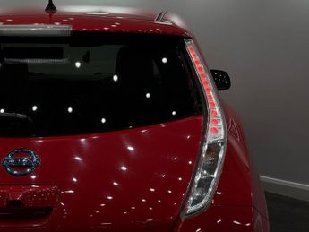 Nissan Leaf 30kWh Tekna Auto 5dr