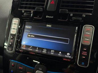 Nissan Leaf 30kWh Tekna Auto 5dr