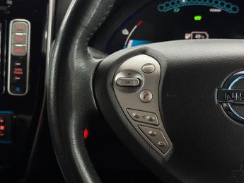 Nissan Leaf 30kWh Tekna Auto 5dr