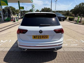 Volkswagen Tiguan 1.5 TSI R-Line SUV 5dr Petrol DSG Euro 6 (s/s) (150 ps)