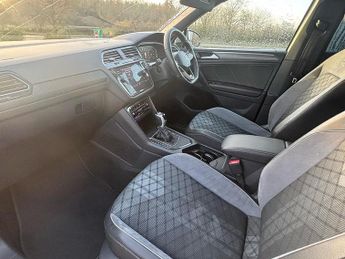 Volkswagen Tiguan 1.5 TSI R-Line SUV 5dr Petrol DSG Euro 6 (s/s) (150 ps)