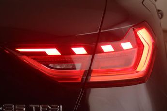 Audi A1 1.5 TFSI 35 S line Sportback S Tronic Euro 6 (s/s) 5dr