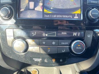 Nissan Qashqai 1.6 dCi N-Connecta XTRON Euro 6 (s/s) 5dr