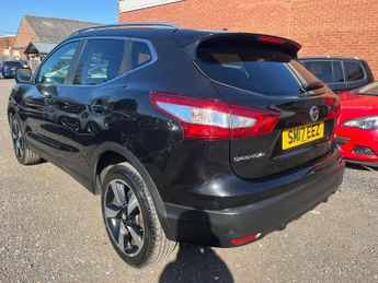 Nissan Qashqai 1.6 dCi N-Connecta XTRON Euro 6 (s/s) 5dr