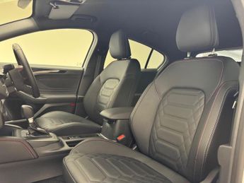 Ford Focus 1.0T EcoBoost MHEV ST-Line X DCT Euro 6 (s/s) 5dr