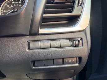 Nissan Qashqai 1.3 DIG-T MHEV Acenta Premium XTRON Euro 6 (s/s) 5dr