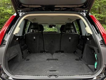 Volvo XC90 2.0 B5 MHEV Momentum Auto 4WD Euro 6 (s/s) 5dr