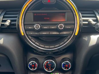 MINI Hatch 1.5 Cooper Auto Euro 6 (s/s) 5dr