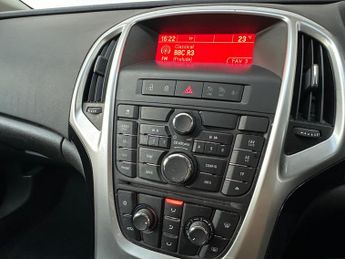 Vauxhall Astra 1.4i Excite Euro 6 5dr