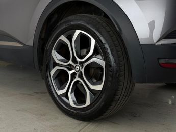 Renault Captur 1.6 E-TECH techno Auto Euro 6 (s/s) 5dr